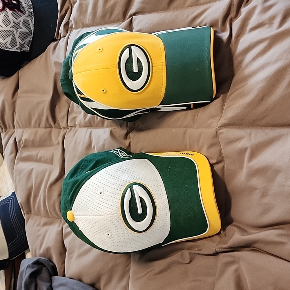 REEBOK Green Bay Packers Hats